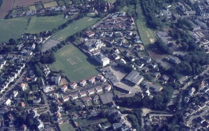 De La Salle and nearby Beaulieu both show in this 1977 aerial photograph