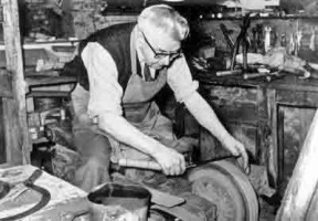 Cutler Arthur Shales in his workshop at 14 La Motte Street