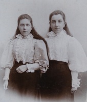 Clarice Bertha Carrel (1880-1960) with one of her sisters