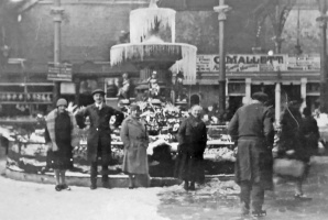 Another picture of the frozen fountain in 1929