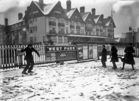Snowballs at West Park in 1914