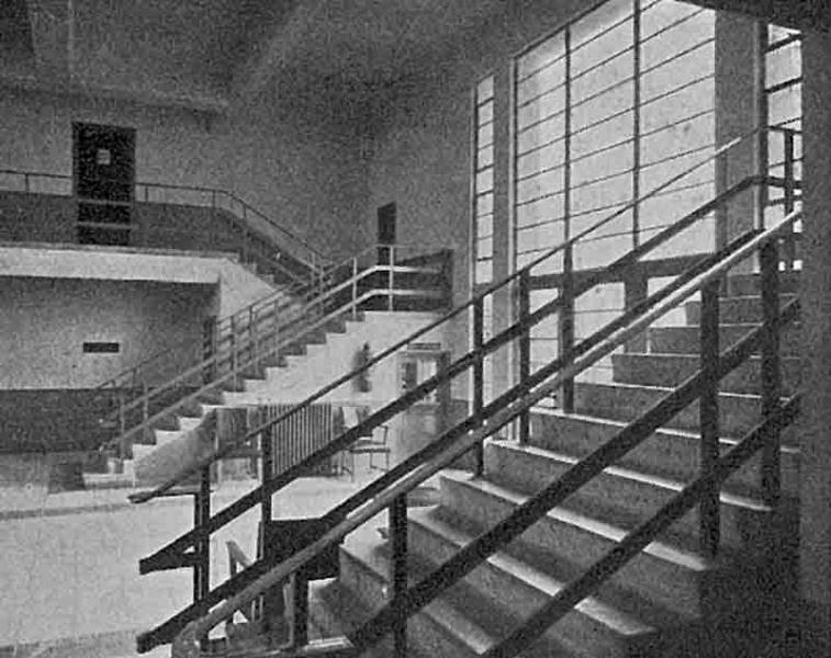 File:Airport1937Stairs2.jpg