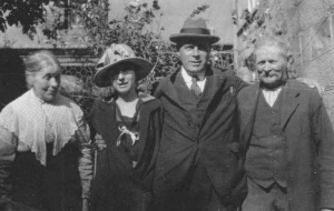 Louisa, Irene, Joseph and John Cudlipp in 1924