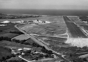 The airport in 1952 with Pine Farm in the foreground