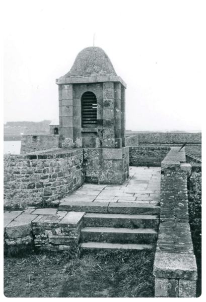File:ElizCastleBelfry1922.png