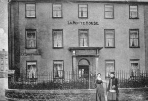 La Motte House, 1900