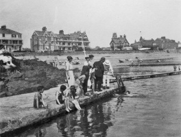 A photograph by Winifred Hakeman from the Société Jersiaise collection