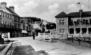 The level crossing at St Aubin