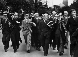 Supporters in 1937 - Picture Evening Post