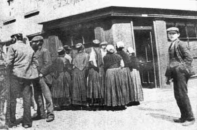 Breton workers in Hilgrove Street