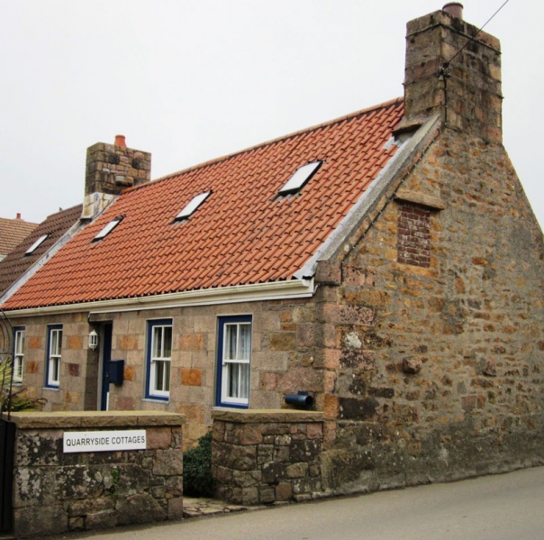 File:H21QuarrysideCottageStJ.jpg