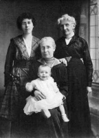 Another picture of Adelina Perchard and three generations of descendants: Adelina Jane Leal, nee Rattray, Daisy Ellen Leal and Ruth Bersch