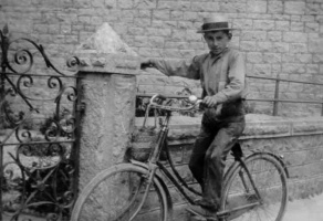 Frank Helier Luce, 1917