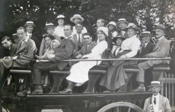 Tantivy charabanc