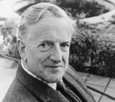 Peter Pears, who sang at the Opera House