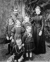 Alfred Mash (1849-1915) son of Philippe and Nancy, nee Le Masurier, and his wife Louisa Elizabeth Sherry (1857-1946) daughter of Thomas Walter and Ann, nee Audoire with five of their six children. Although both from Jersey, the couple married in Easington, Durham, in 1879, and then settled in Cornwall