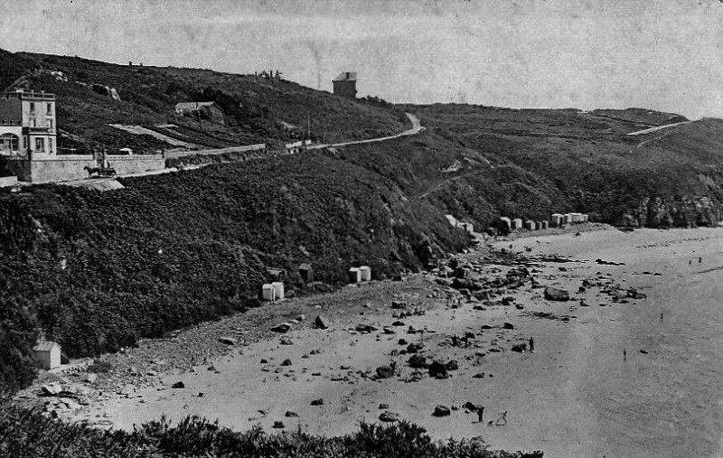 File:EF18CarteretBeach.jpg