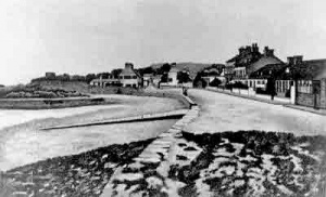An early 1890s photograph before the pool was built