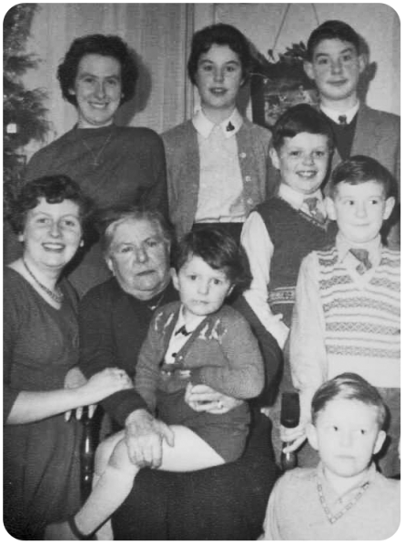 File:An23JuliaFlorenceGough(Corbel)Daughters&Grandchildren.png
