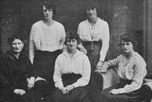 Laura Adeline Godfray (nee Le Prevost) with Priscilla, Lilian, May and Violet Edith