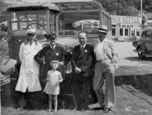 A bus at Ouaisne between the wars
