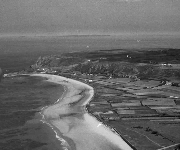 File:F20StOuen'sBay1950s2.jpg