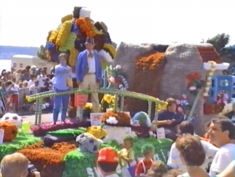 File:W20Battle1989Flowers6.jpg