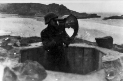 Searchlight at Ouaisne