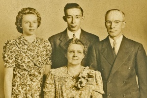 Mildred Bailey, nee Mallorey, and her family