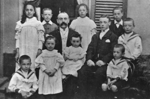 John Renouf and family in 1895