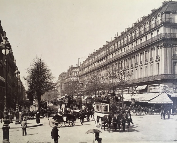 File:D18Paris1899BusyStreet.jpg