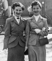 Pam and Maureen Rowe in the 1950s