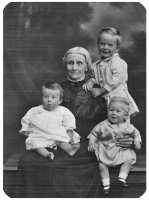 Mary Ann Perchard (1837-1922) in about 1917 in New Zealand with her great-grandchildren, Elizabeth, Leslie and Norman. Daughter of Thomas and Elizabeth, nee Joslin, she emigrated to New Zealand and married John Bell