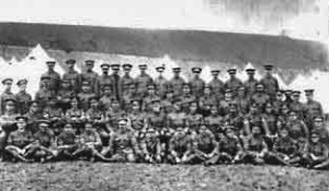 A group photograph at the 1906 Glacis Field camp