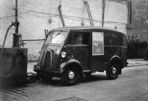 Post Office Morris van in 1963