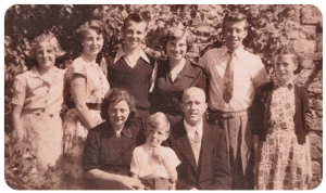 Harry Dencombe Weeks (1908-1967) and family